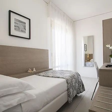 Imperial Hotel 3*