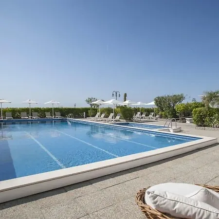 Imperial 3*