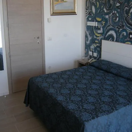 Imperial Hotel 3*